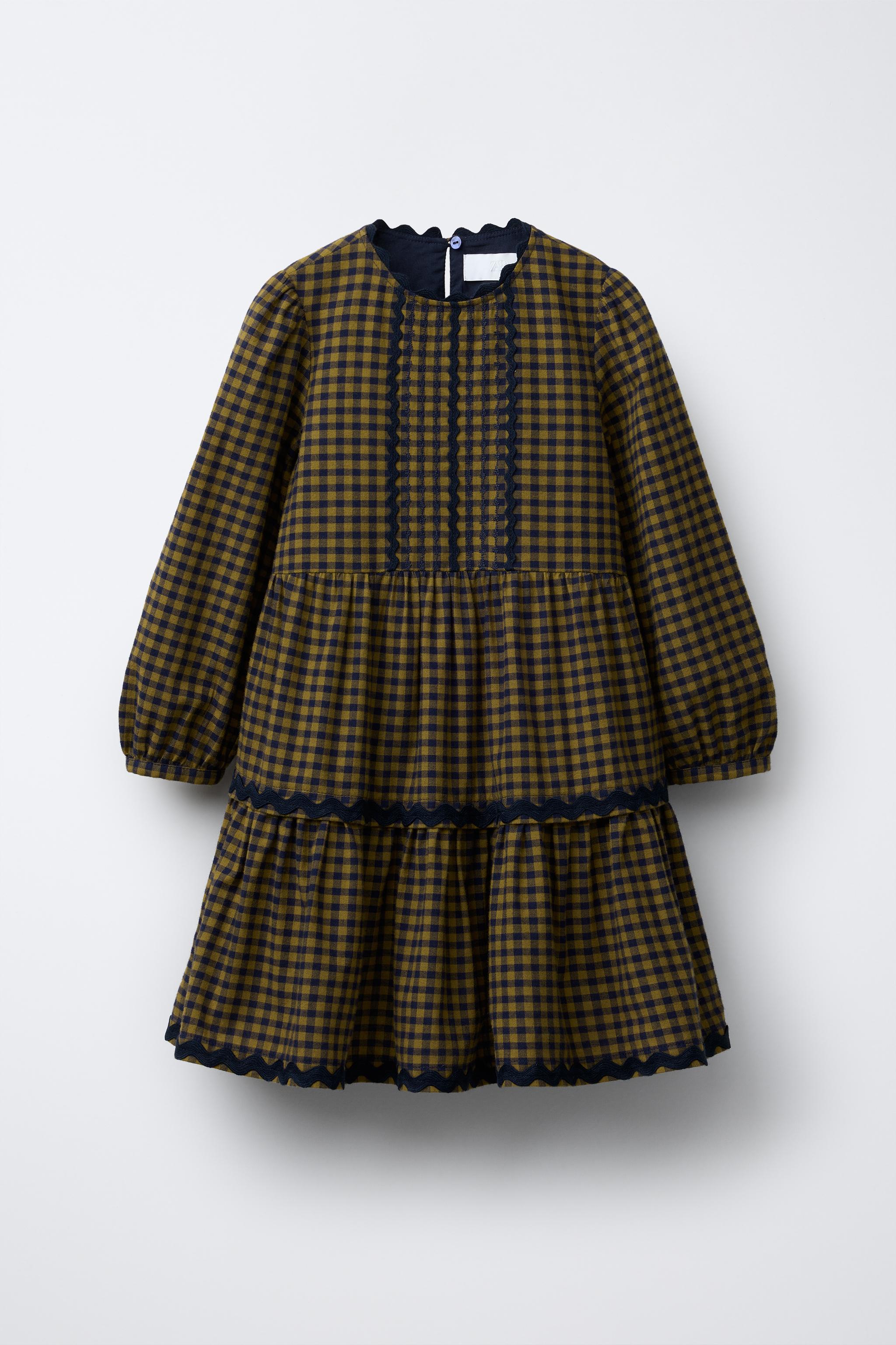 ROBE À CARREAUX ET ONDULINE